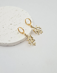 עגילי חישוק אלמוג פנינה