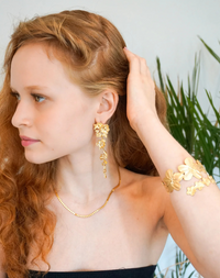 עגילי פרחים ארוכים