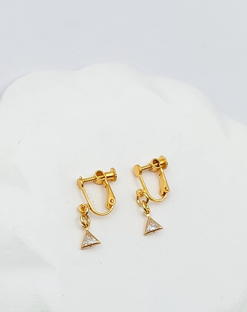 עגילי קליפס זירקון משולש