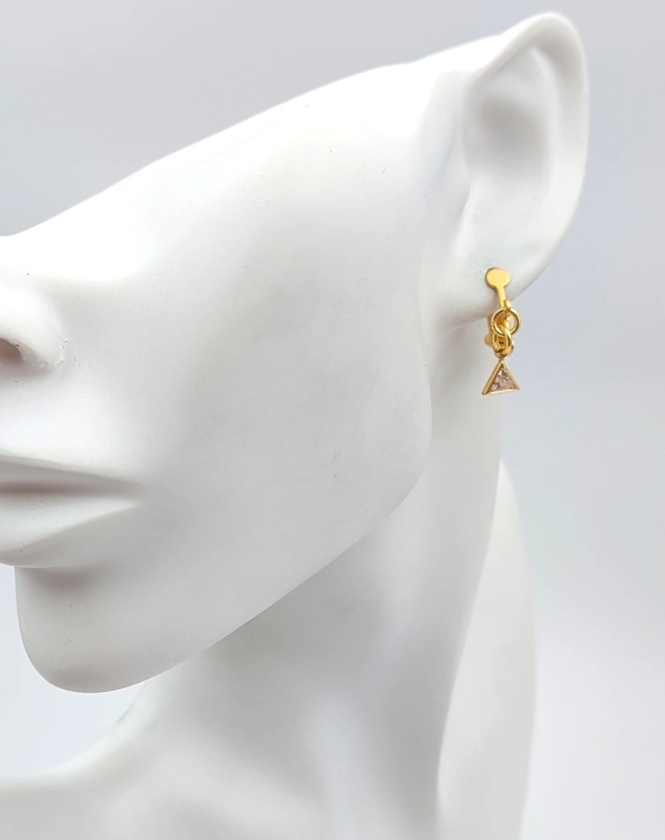 עגילי קליפס זירקון משולש