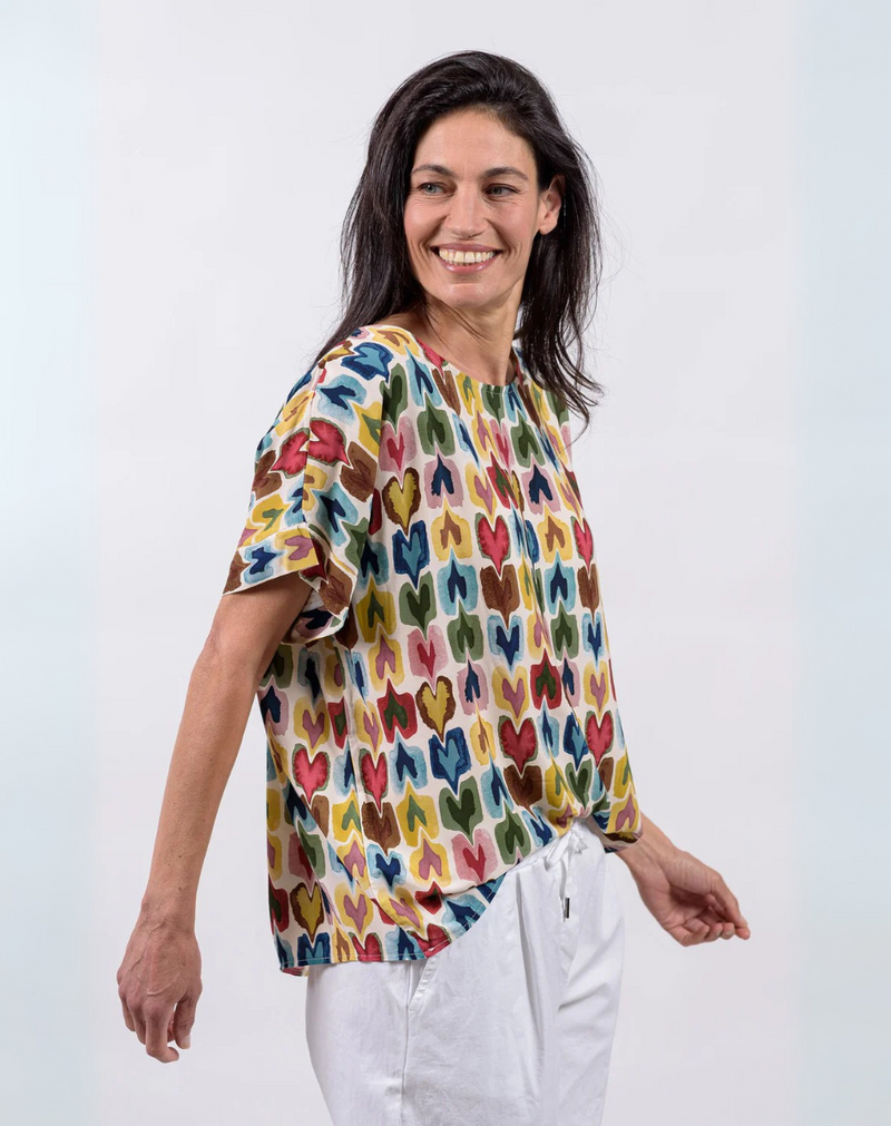 חולצת לבבות