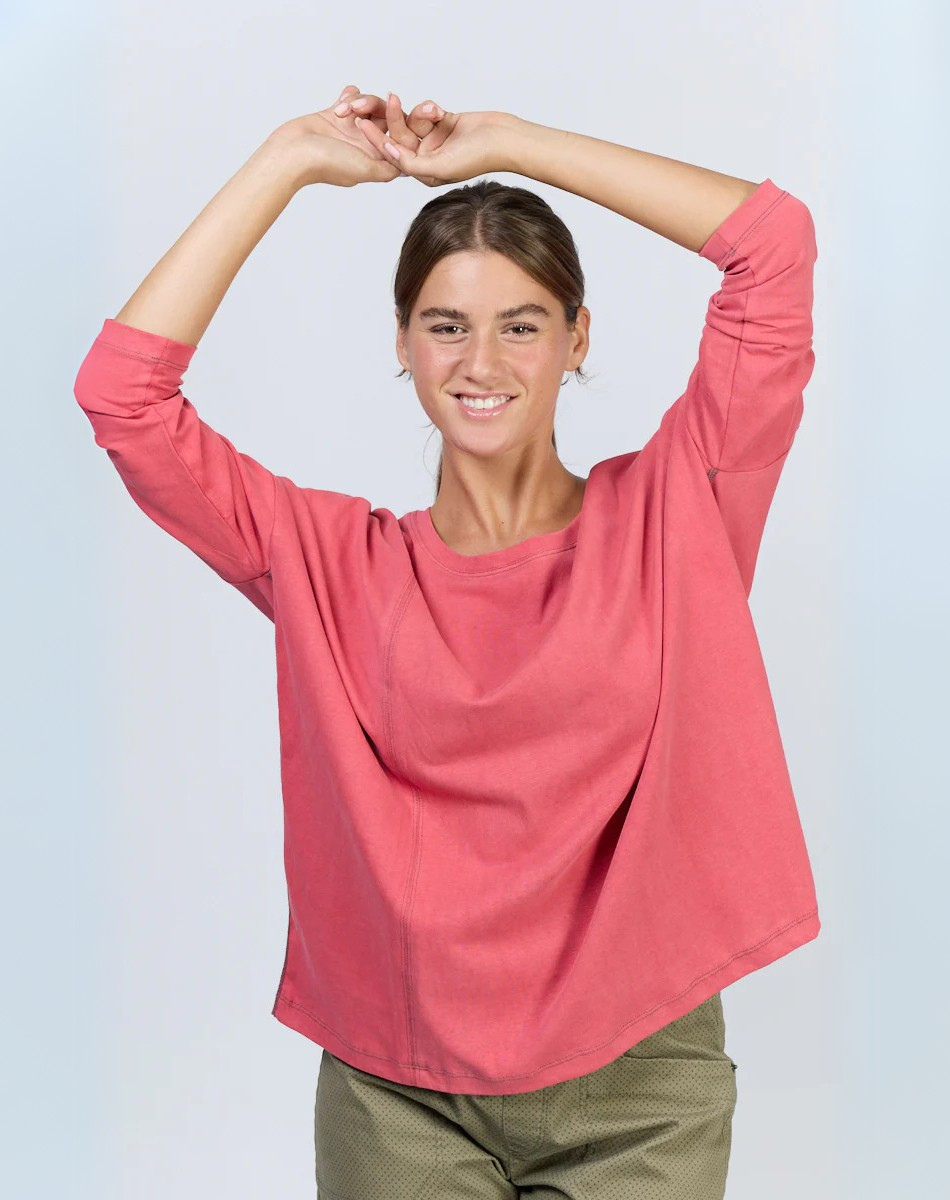 חולצת אוברסייז מרחב